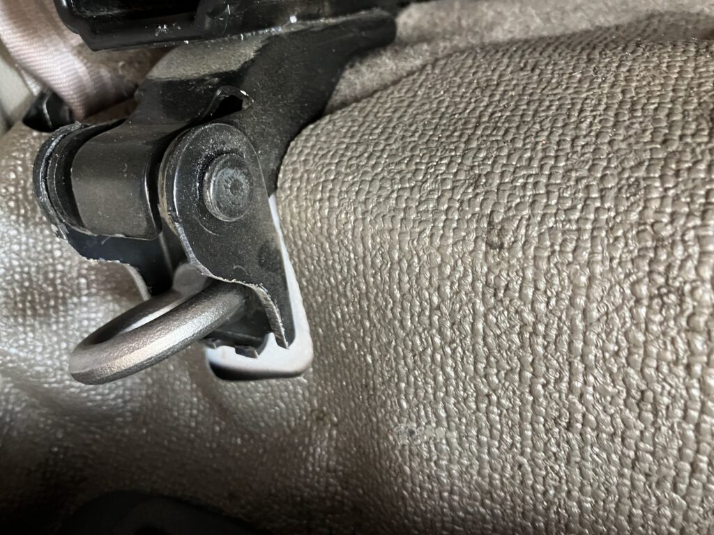 シートレール固定部加工after