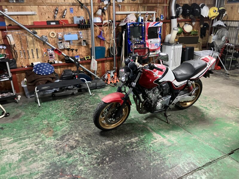 CB400SF