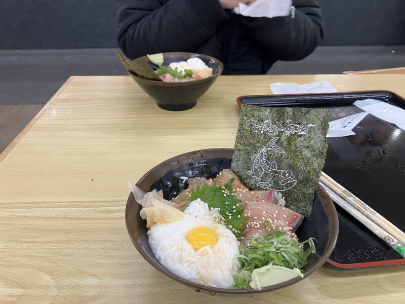250111夕食の海鮮丼